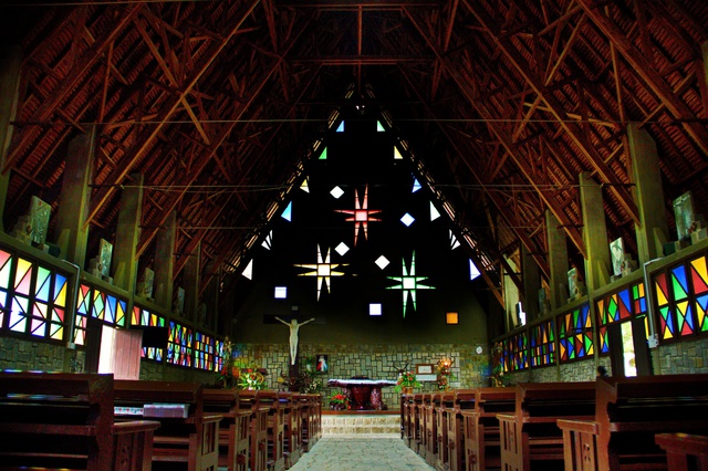 Nhà thờ Cam Ly - Khi Chúa và Yàng cùng chung một mái nhà- Ảnh 1. Nhà thờ Cam Ly - Khi Chúa và Yàng cùng chung một mái nhà- Ảnh 1.