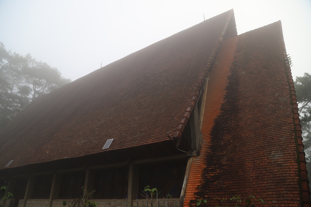 Nhà thờ Cam Ly - Khi Chúa và Yàng cùng chung một mái nhà- Ảnh 3. Nhà thờ Cam Ly - Khi Chúa và Yàng cùng chung một mái nhà- Ảnh 3.