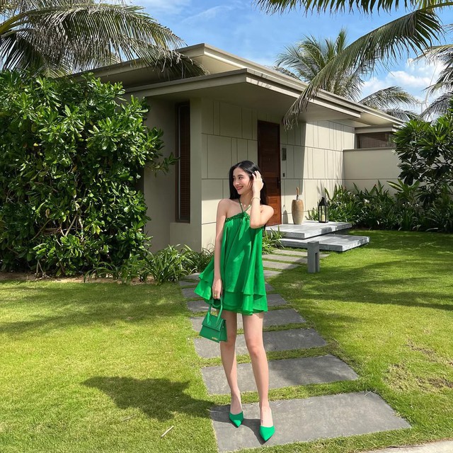 Diện trang phục xanh lá tạo sự nổi bật cho nàng sành điệu - Ảnh 3.