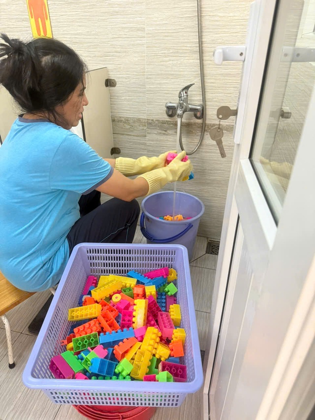 8 ca tay chân miệng tử vong: Trường học TP.HCM làm gì? - Ảnh 12.