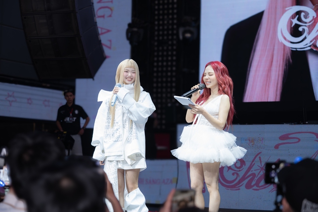 Nhan sắc tuổi 20 của 'Em xinh' trẻ nhất- Ảnh 7.