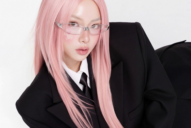 Nhan sắc tuổi 20 của 'Em xinh' trẻ nhất- Ảnh 9.