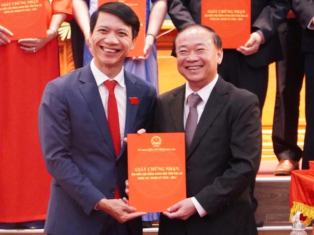 &Ocirc;ng Rah Lan Chung l&agrave;m Chủ tịch HĐND tỉnh Gia Lai - Ảnh 2.