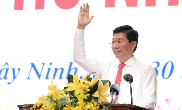 Chủ tịch HĐND v&agrave; Chủ tịch UBND tỉnh T&acirc;y Ninh t&aacute;i đắc cử nhiệm kỳ 2026 - 2031 - Ảnh 3.