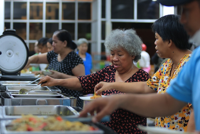 'ADN mở' TP.HCM: Ai trao 'tấm v&eacute; đổi đời' cho người nhập cư?- Ảnh 4.