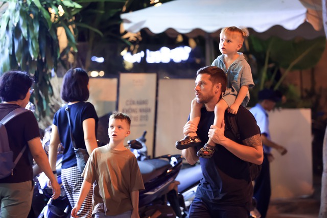 'ADN mở' TP.HCM: Ai trao 'tấm v&eacute; đổi đời' cho người nhập cư?- Ảnh 6.