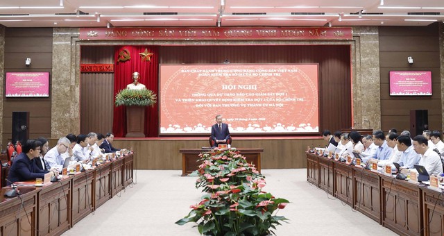 Tổng Bí thư: Hà Nội không được phép chững lại, càng không được trùng xuống- Ảnh 1. Tổng Bí thư: Hà Nội không được phép chững lại, càng không được trùng xuống- Ảnh 1.