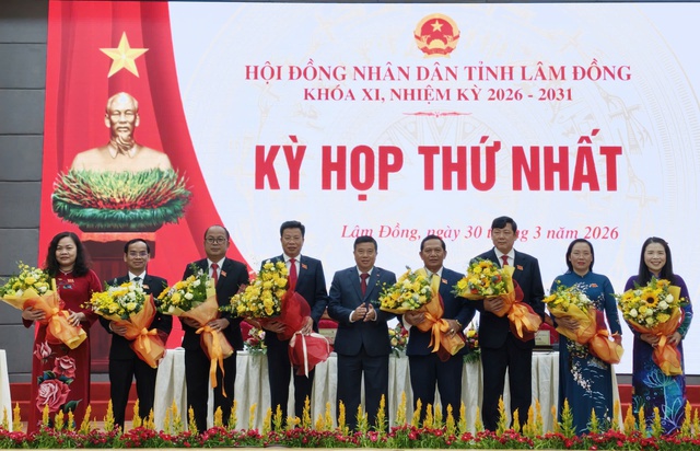 Ông Lưu Văn Trung được bầu giữa chức Chủ tịch HĐND tỉnh Lâm Đồng nhiệm kỳ 2026-2031 - Ảnh 2.