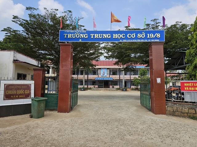 Nh&agrave; trường l&ecirc;n tiếng về bạo lực học đường li&ecirc;n tiếp khiến học sinh nhập viện - Ảnh 3.
