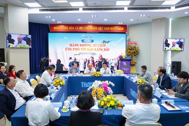 Định hướng du lịch vượt qua cú sốc kép giá xăng dầu và vé máy bay - Ảnh 1.