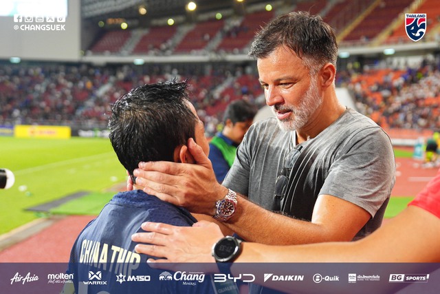 HLV Hudson sung sướng v&igrave; đội tuyển Th&aacute;i Lan &lsquo;tho&aacute;t hiểm&rsquo;, Madam Pang h&agrave;nh động rất bất ngờ- Ảnh 1.