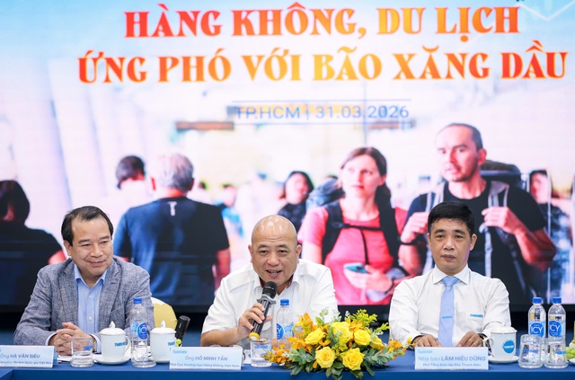 C&oacute; n&ecirc;n bỏ trần gi&aacute; v&eacute; m&aacute;y bay nội địa? - Ảnh 1.