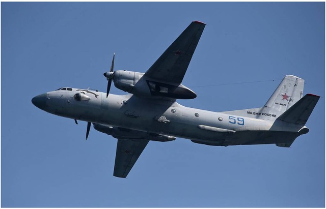 M&aacute;y bay qu&acirc;n sự Nga rơi ở Crimea, 29 người chết - Ảnh 1.