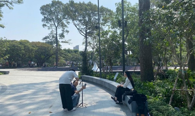 Check-in ‘giọt nước pha lê’: Không gian khiến gen Z ‘tan chảy’ cảm xúc - Ảnh 3.