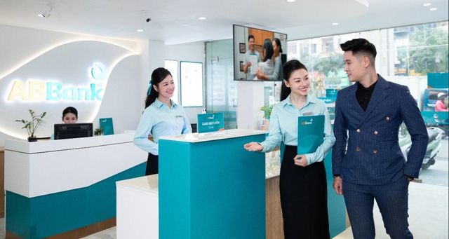 Lợi nhuận kỷ lục 352 , 4 % của ABBank trong năm 2025 - Ảnh 1. Lợi nhuận kỷ lục 352 , 4 % của ABBank trong năm 2025 - Ảnh 1.