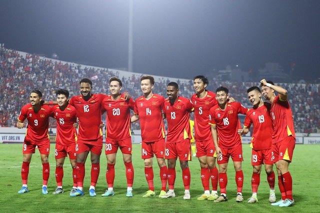 Nóng: Đội tuyển Việt Nam nhảy vọt lên vị trí 98 thế giới sau trận thắng đậm Malaysia- Ảnh 2. Nóng: Đội tuyển Việt Nam nhảy vọt lên vị trí 98 thế giới sau trận thắng đậm Malaysia - Ảnh 3.