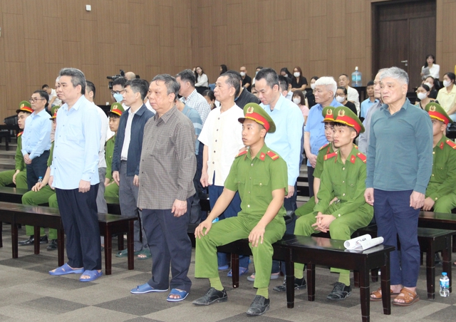 H&eacute; lộ nguồn tiền hối lộ 40 tỉ cho cựu quan chức Bộ NN-PTNT- Ảnh 1.