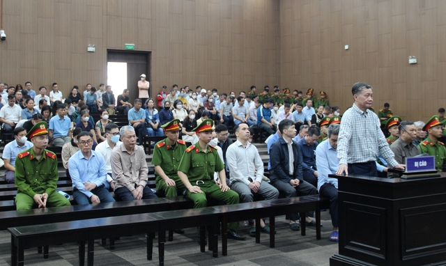 Cựu cục trưởng nhận hối lộ 6,25 tỉ rồi bỏ trốn, vợ đ&atilde; nộp lại hết tiền - Ảnh 2.