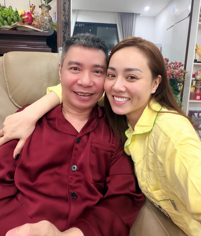 Vợ NSND Công Lý hé lộ về cuộc sống sau biến cố - Ảnh 2.