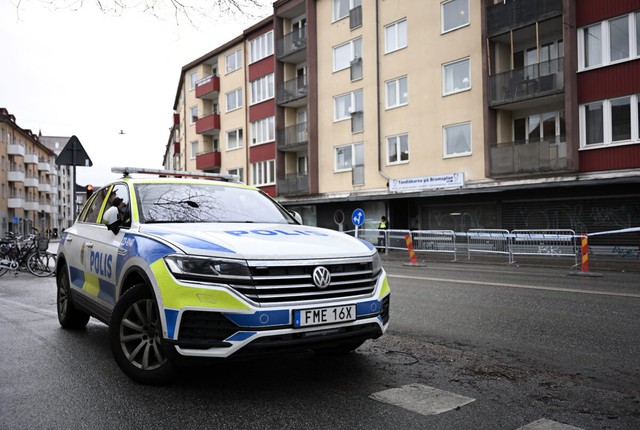 Thụy Điển truy tố người chồng &eacute;p vợ quan hệ với khoảng 120 người - Ảnh 1.