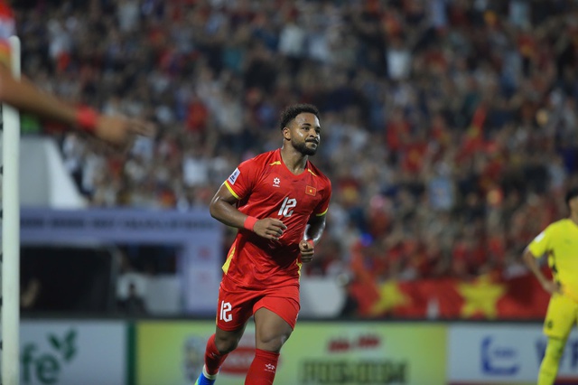 Nóng: Đội tuyển Việt Nam nhảy vọt lên vị trí 98 thế giới sau trận thắng đậm Malaysia- Ảnh 3. Nóng: Đội tuyển Việt Nam nhảy vọt lên vị trí 98 thế giới sau trận thắng đậm Malaysia - Ảnh 4.