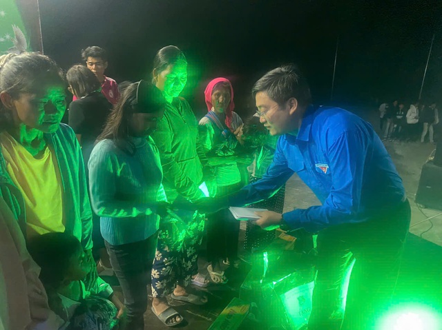 Trung ương Đo&agrave;n mang niềm vui đến người d&acirc;n v&ugrave;ng s&acirc;u Gia Lai năm 2026 - Ảnh 1.