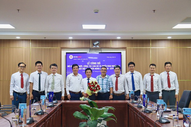 PC Quảng Trị nâng tầm sửa chữa ‘nóng’, giữ điện an toàn năm 2026 - Ảnh 1.