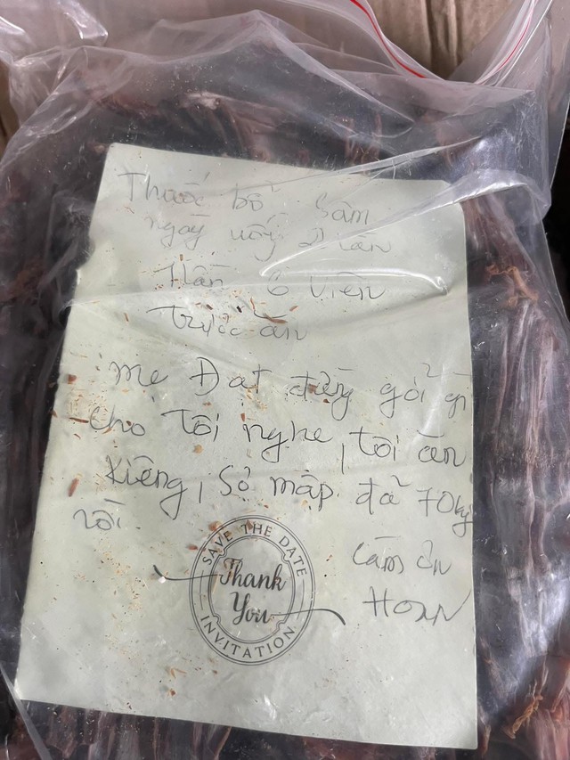 Mẹ ruột viết thư tay gửi qu&agrave; cho mẹ chồng, con g&aacute;i đọc m&agrave; rưng rưng - Ảnh 1.