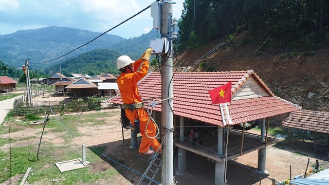 Ng&agrave;nh điện miền Trung: Kh&ocirc;ng l&agrave;m mất điện kh&aacute;ch h&agrave;ng trong thời gian bầu cử Quốc hội- Ảnh 1.