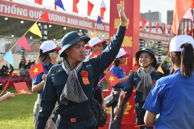 Hơn 5 . 400 T&acirc;n binh ở Đắk Lắk l&ecirc;n đường nhập ngũ năm 2026 - Ảnh 1.