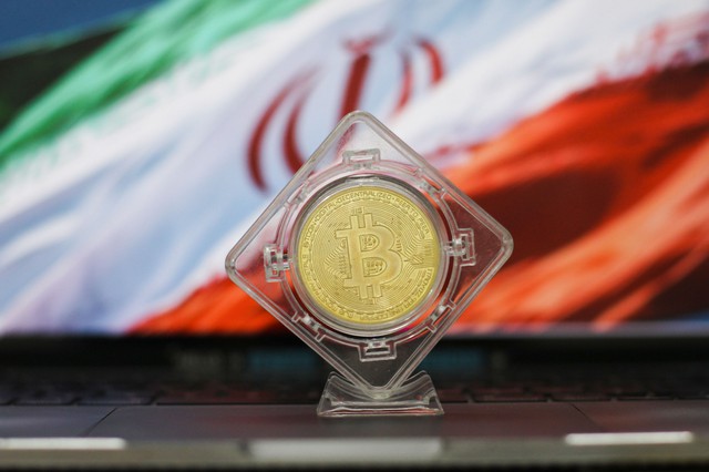 Giá Bitcoin hôm nay 4.3.2026: BTC rung lắc, dòng tiền ồ ạt chảy khỏi Iran - Ảnh 1.