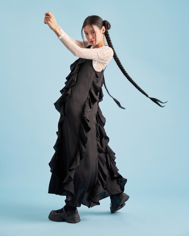 Đầm suông 'lên ngôi' ngày nắng, bí quyết diện đồ thanh thoát đầy phong cách - Ảnh 8.