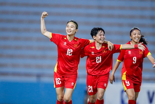 AFC b&igrave;nh luận th&uacute; vị về đội tuyển nữ Việt Nam, HLV Ấn Độ n&oacute;i điều bất ngờ- Ảnh 1.