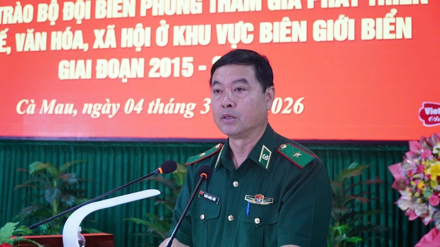 Bộ đội Biên phòng Cà Mau gắn bảo vệ chủ quyền biển với sinh kế ngư dân - Ảnh 1.