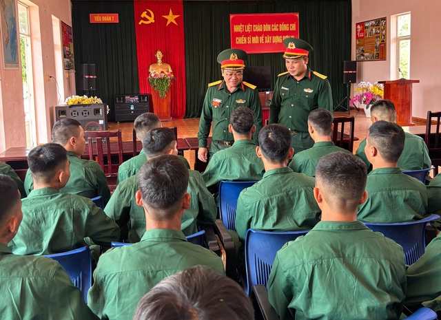 Giao nhận quân 2026: Thanh niên Gia Lai và Lâm Đồng sẵn sàng lên đường nhập ngũ - Ảnh 4. Giao nhận quân 2026: Thanh niên Gia Lai và Lâm Đồng sẵn sàng lên đường nhập ngũ - Ảnh 4.