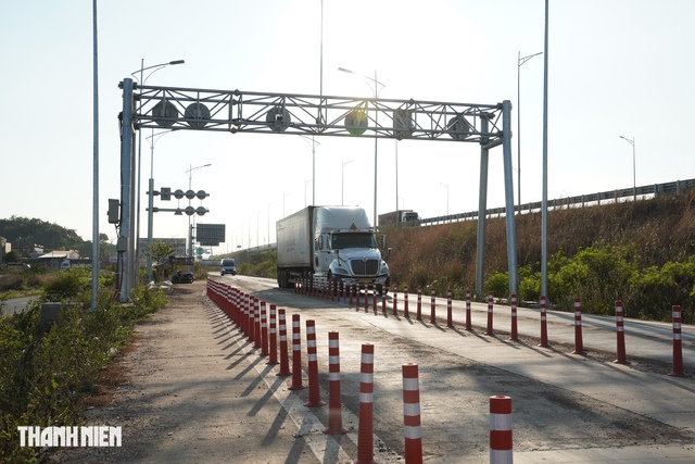 Nhiều tài xế vi phạm lỗi ở đường dẫn cao tốc, mức phạt lên đến 22 triệu - Ảnh 3.