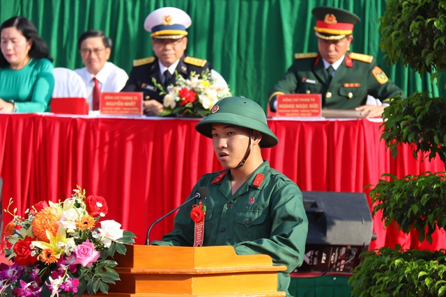 Giao nhận quân 2026: Thanh niên Gia Lai và Lâm Đồng sẵn sàng lên đường nhập ngũ - Ảnh 14. Giao nhận quân 2026: Thanh niên Gia Lai và Lâm Đồng sẵn sàng lên đường nhập ngũ - Ảnh 14.