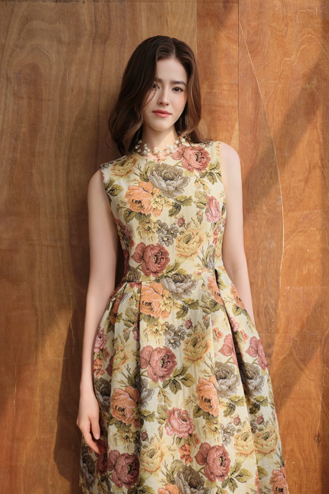Mùa xuân, mùa diện váy họa tiết lãng mạn- Ảnh 8.