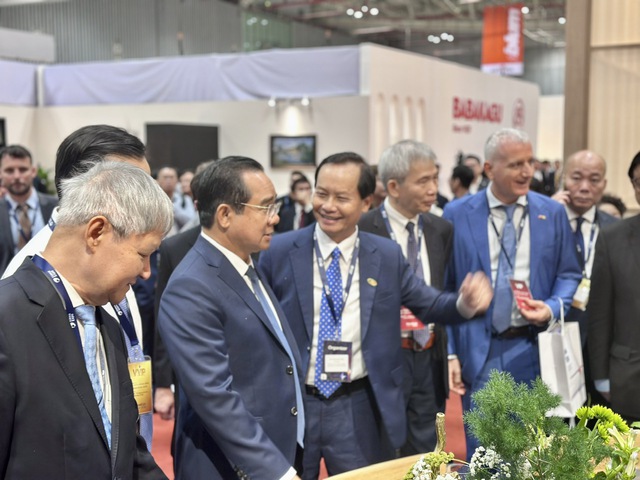 Xuất khẩu đồ gỗ Việt chuyển từ gia c&ocirc;ng sang c&oacute; thương hiệu- Ảnh 1.