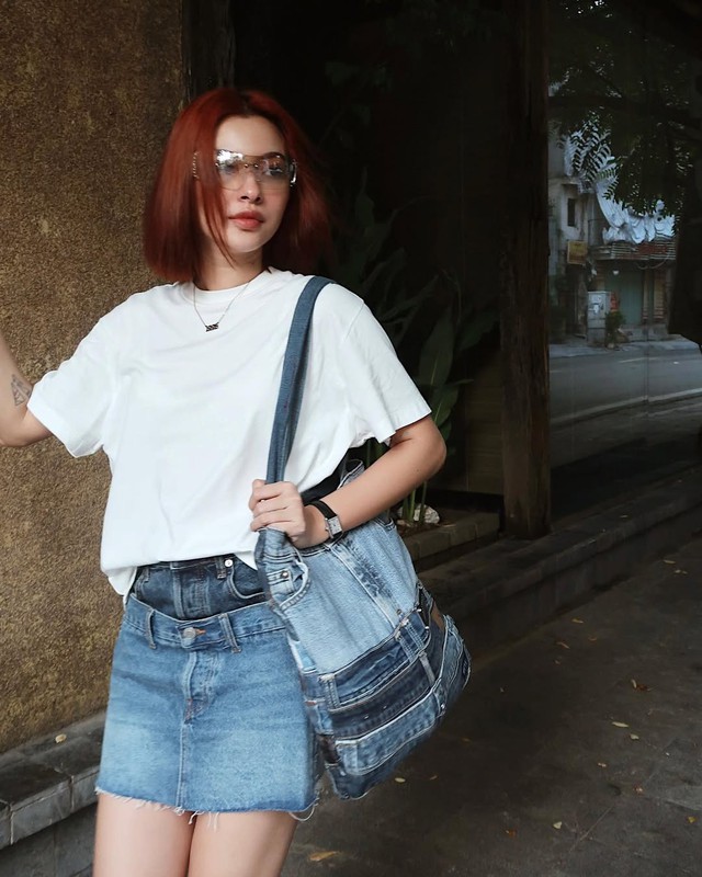 Phụ kiện denim mang đến khí chất bụi bặm đường phố - Ảnh 3.