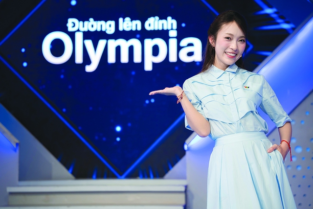 MC Kh&aacute;nh Vy v&agrave; h&agrave;nh tr&igrave;nh định vị bản th&acirc;n tr&ecirc;n kh&ocirc;ng gian số- Ảnh 2.