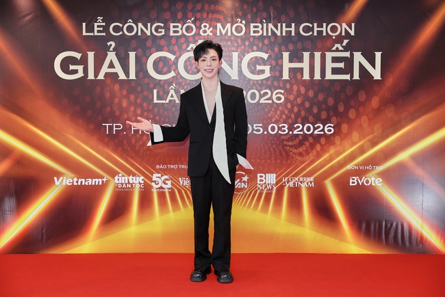 C&ocirc;ng Vinh 'lẻ b&oacute;ng' dự sự kiện, H&ograve;a Minzy, Trang Ph&aacute;p gợi cảm tr&ecirc;n thảm đỏ  - Ảnh 9.