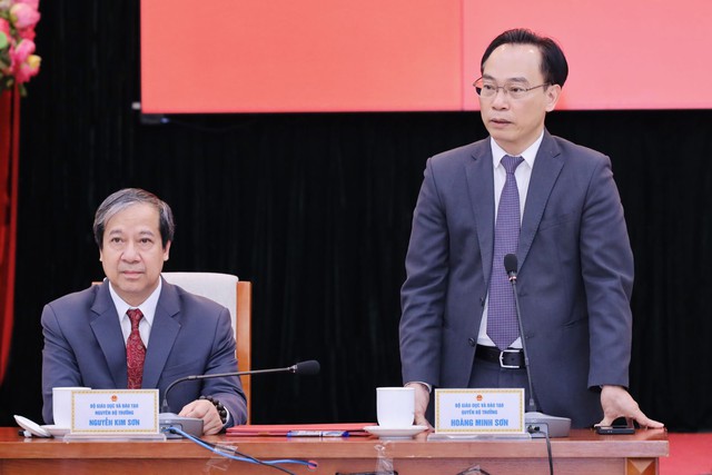 Bàn giao nhiệm vụ Bộ trưởng Bộ GD-ĐT- Ảnh 2.