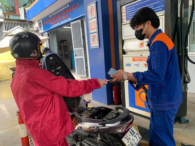 Gi&aacute; xăng dầu tăng vọt 2026 , Ch&iacute;nh phủ chỉ đạo n&oacute;ng đảm bảo nguồn cung - Ảnh 1.