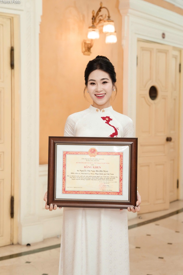 Nữ nghệ sĩ bước l&ecirc;n kh&ocirc;ng gian số c&ugrave;ng bản sắc Việt- Ảnh 2.