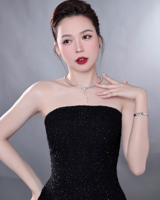 Nâng cấp thần thái sang trọng nhờ đôi khuyên tai tròn tinh xảo- Ảnh 5.