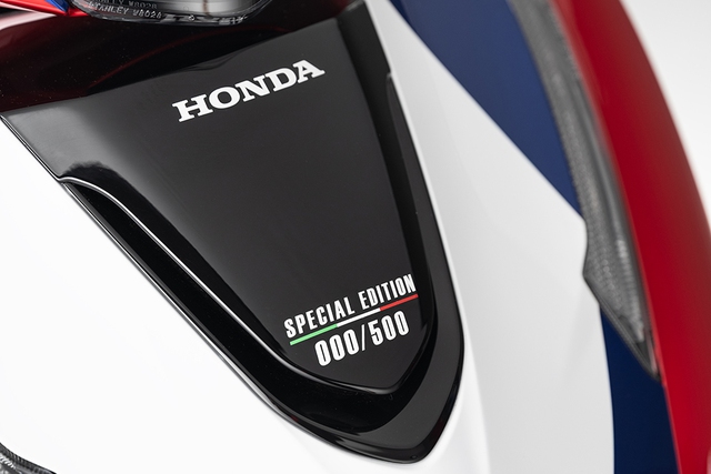 Honda SH150i Special Edition HRC sản xuất giới hạn 500 xe rục rịch về Việt Nam - Ảnh 3.