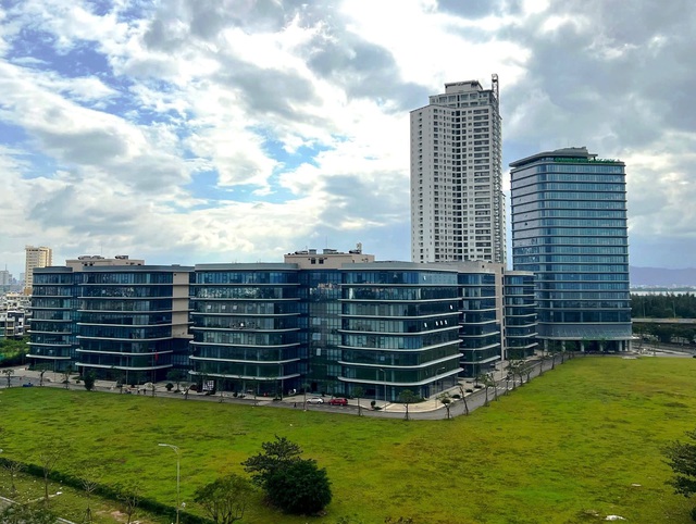 Thủ tướng yêu cầu Đà Nẵng tăng tốc triển khai Trung tâm tài chính quốc tế - Ảnh 2.