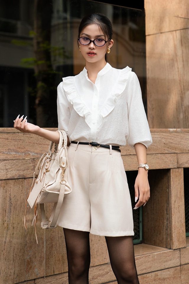 Thoải mái xuống phố với quần shorts cạp cao- Ảnh 3. Thoải mái xuống phố với quần shorts cạp cao- Ảnh 3.