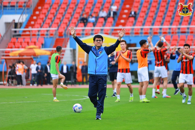 HLV Vũ Tiến Thành vẫn chưa thể giúp Ninh Bình chiến thắng, bị Đà Nẵng chia điểm cực tiếc- Ảnh 1.